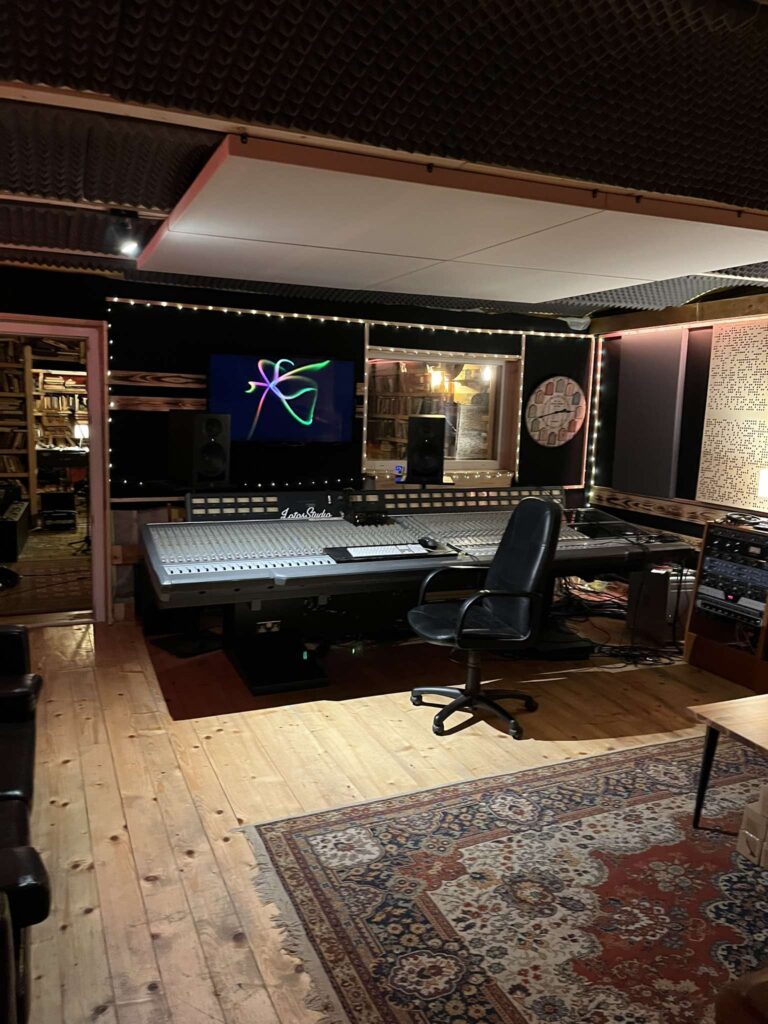 Glasbeni studio LOTOS MUSIC